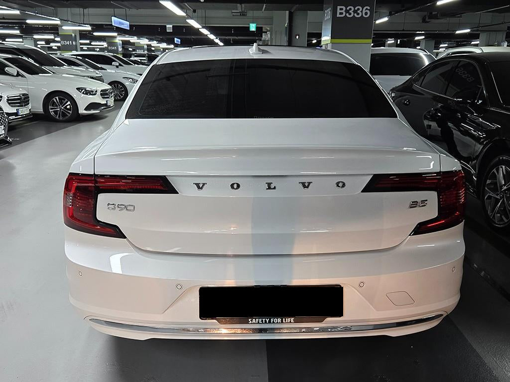 Volvo S90 — photo 04