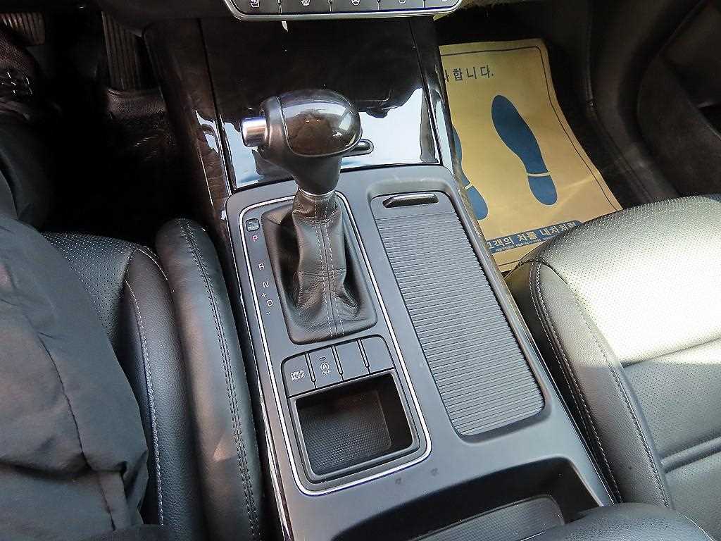 Kia Sorento — photo 10