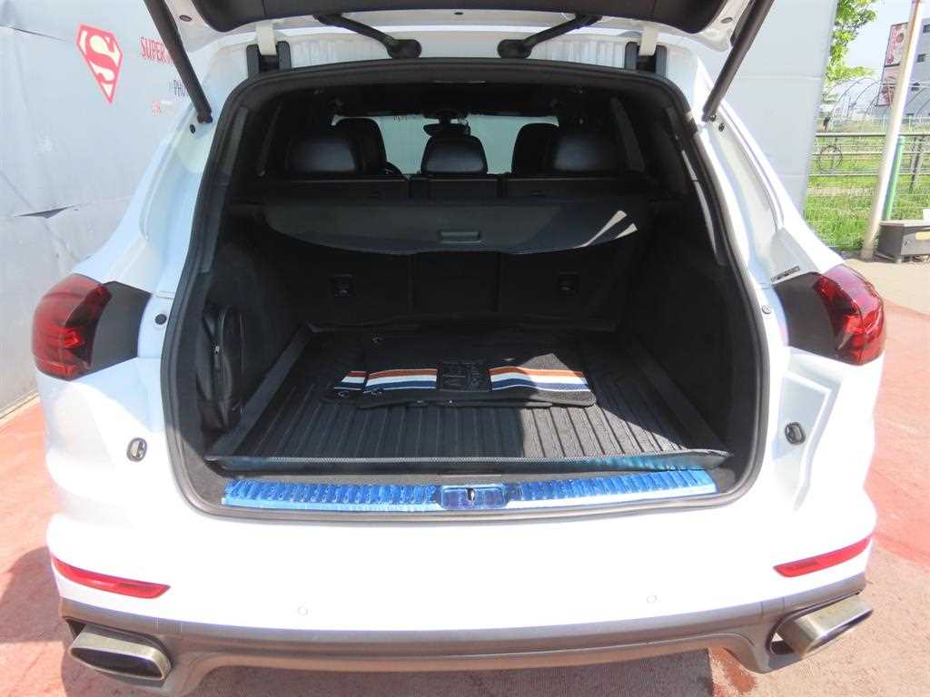 Porsche Cayenne — photo 05