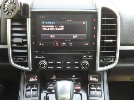Porsche Cayenne — photo 10