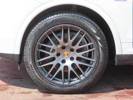 Porsche Cayenne — photo 20