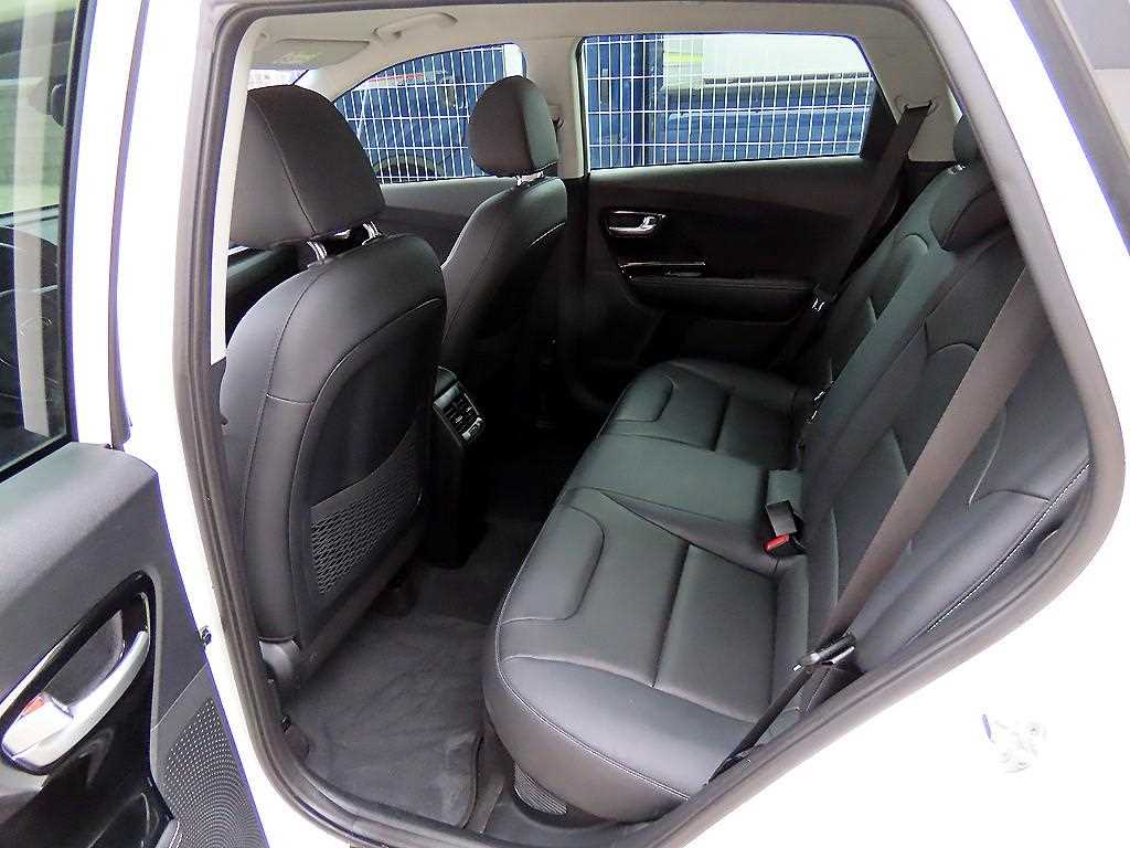 Kia Niro — photo 06