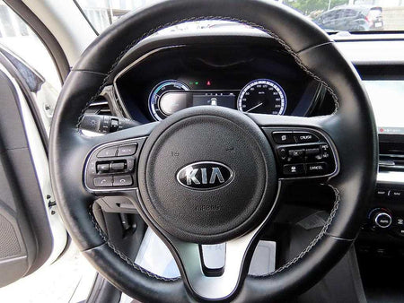Kia Niro — photo 08