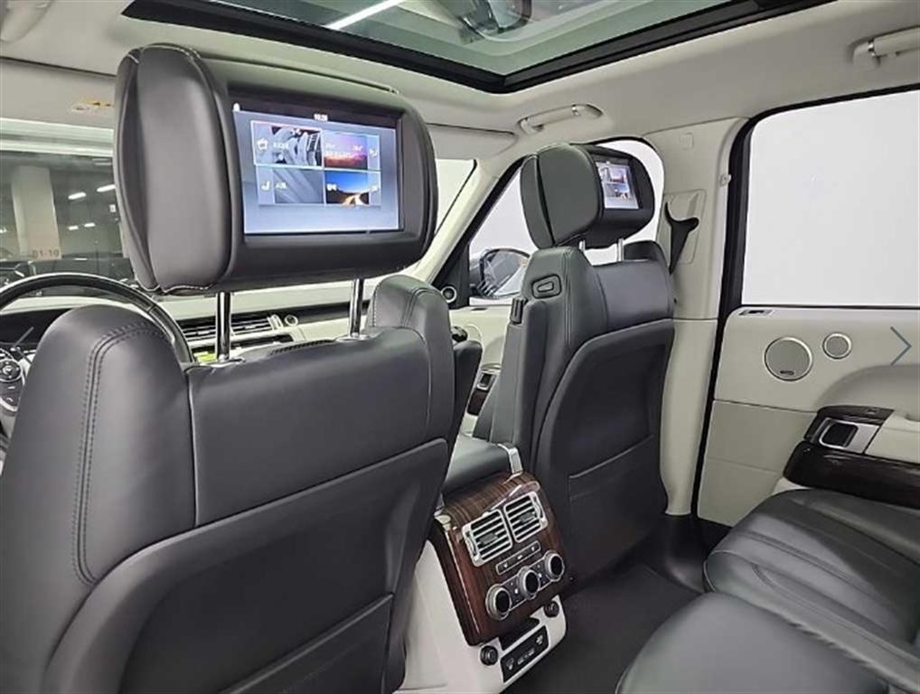 Land Rover Range Rover — photo 14