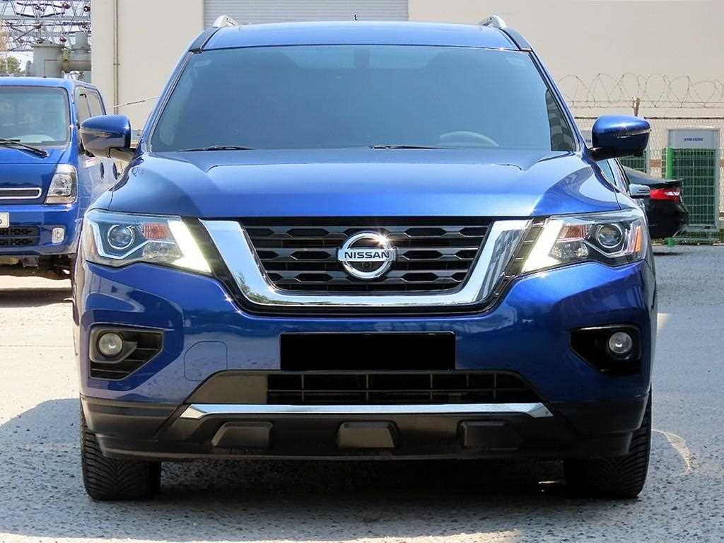 Nissan Pathfinder — photo 01