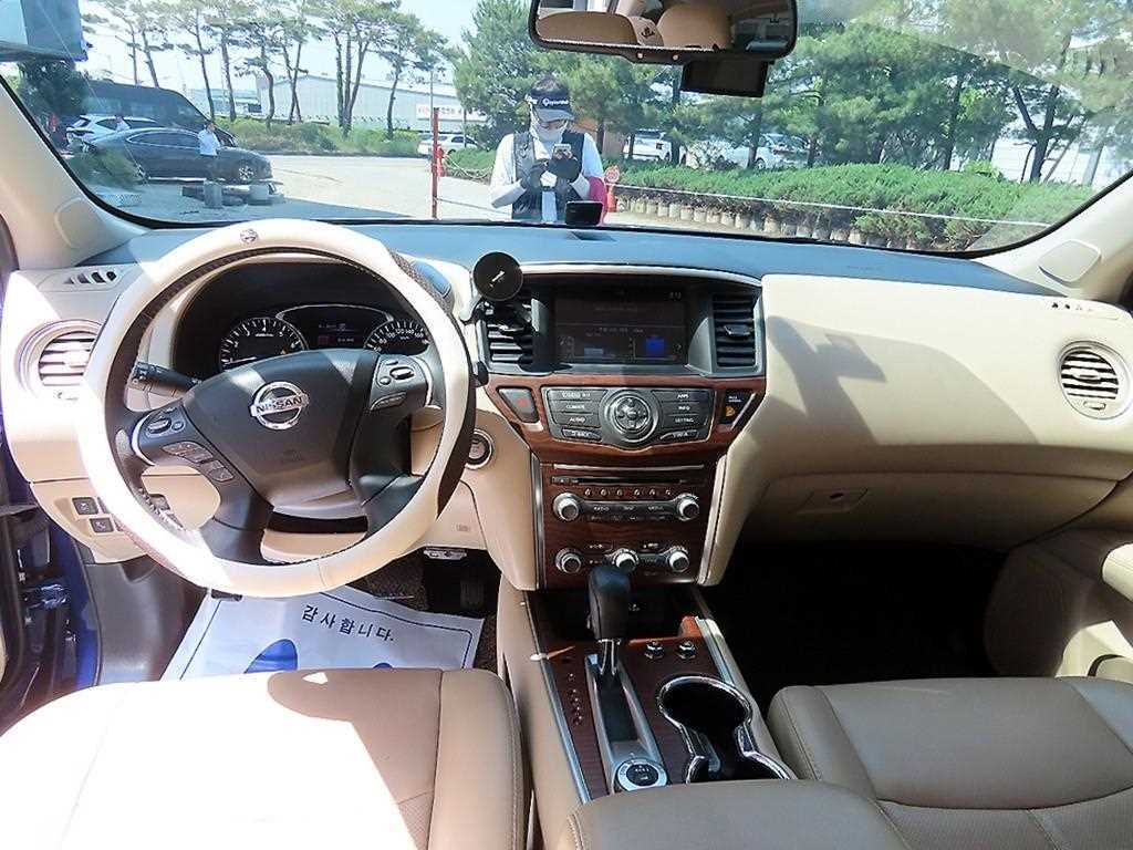 Nissan Pathfinder — photo 07