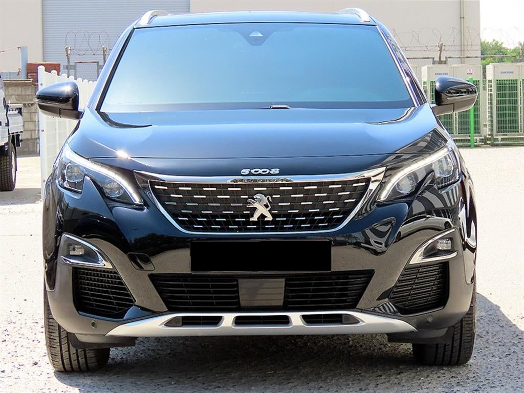 Peugeot 5008 — photo 01