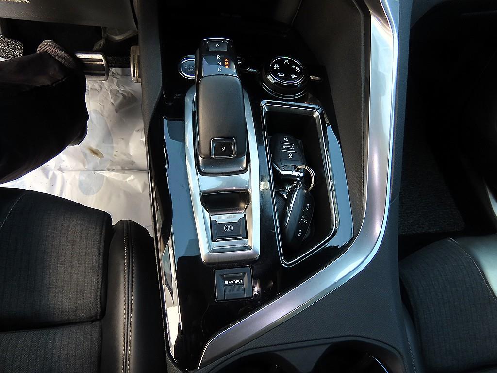 Peugeot 5008 — photo 10