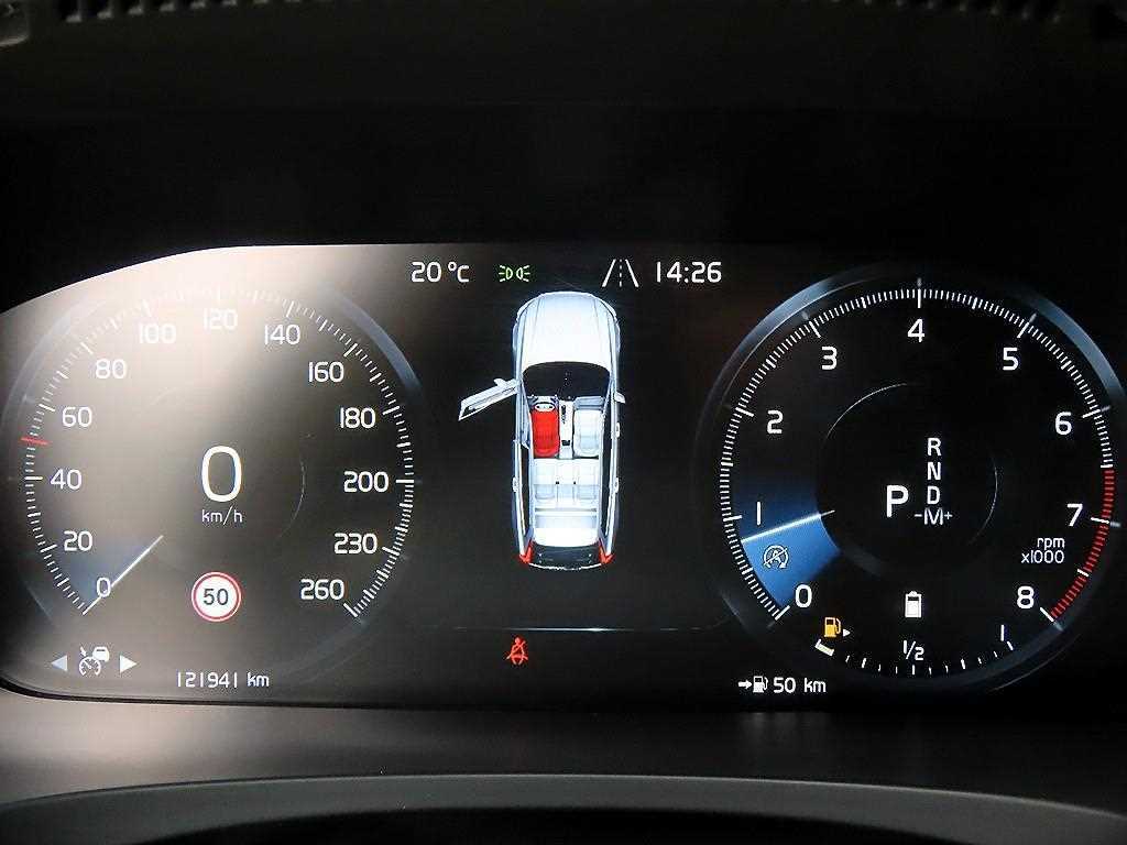 Volvo V90 — photo 09
