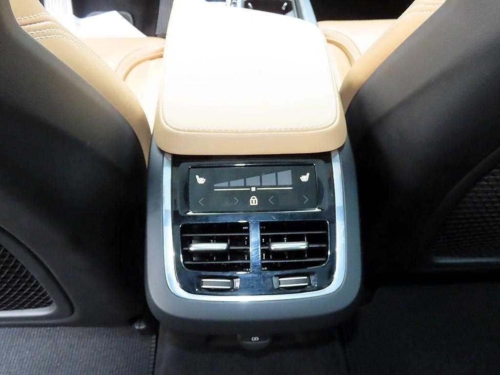 Volvo V90 — photo 15