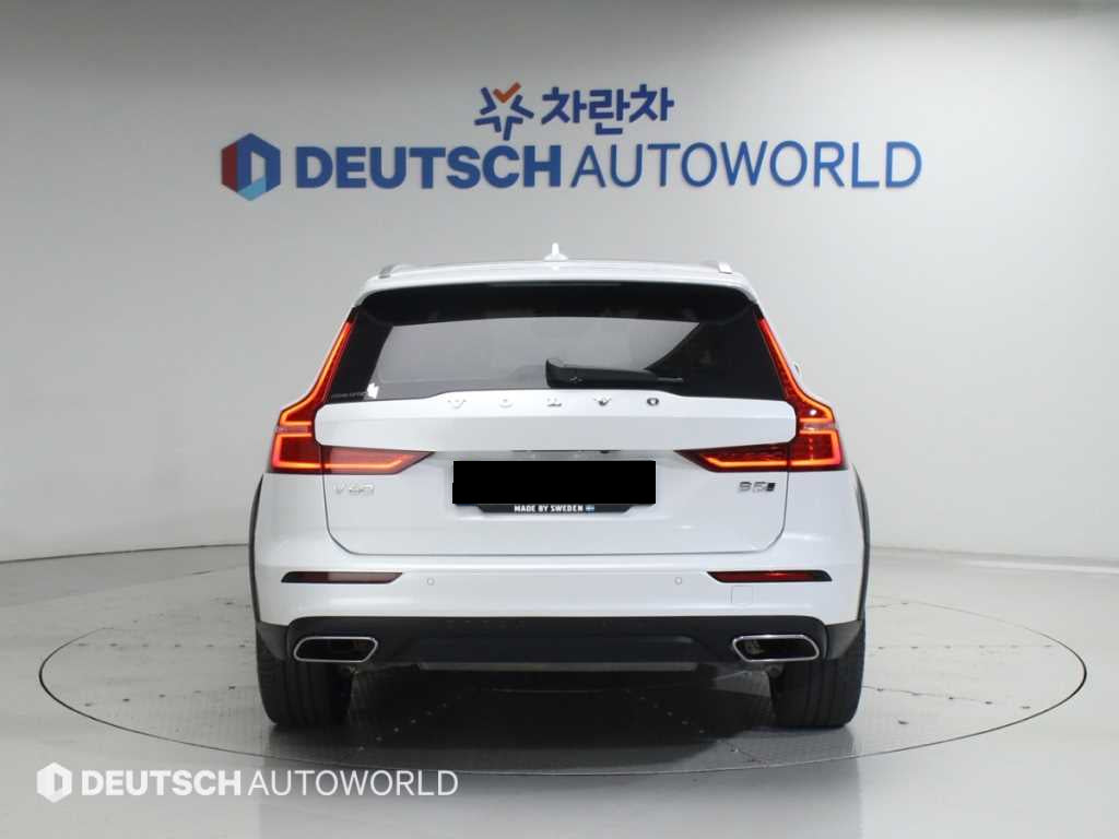 Volvo V60 — photo 04