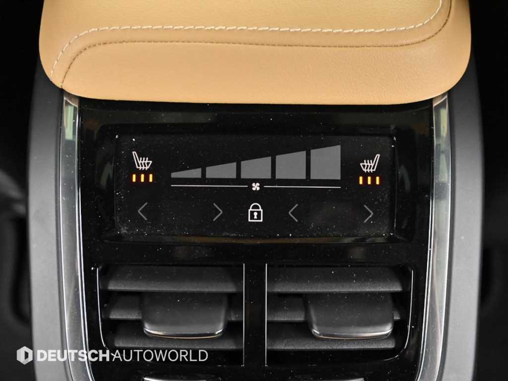 Volvo V60 — photo 16