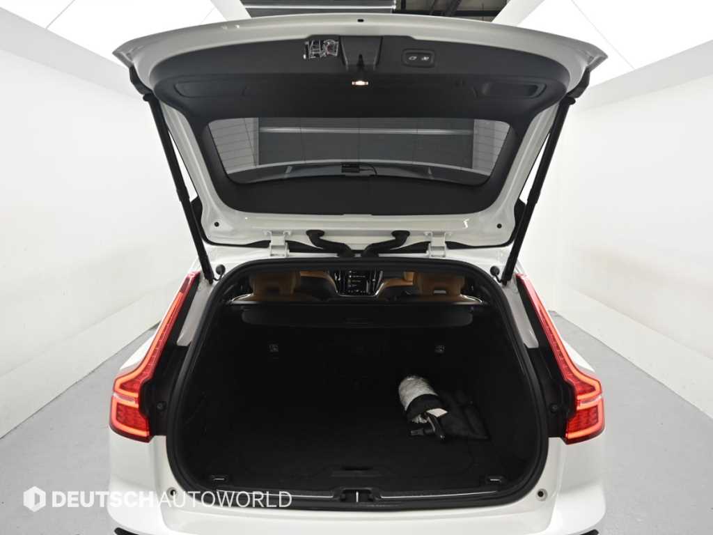 Volvo V60 — photo 19