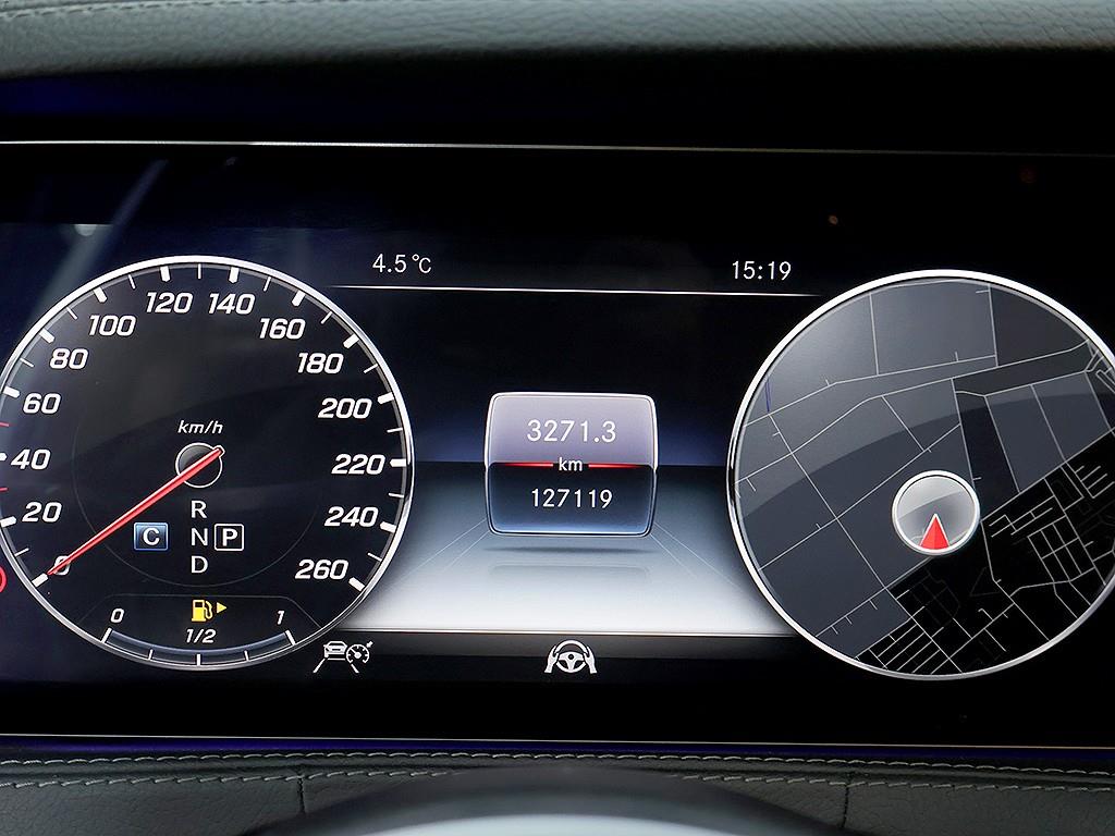 Mercedes-Benz S-Class — photo 06