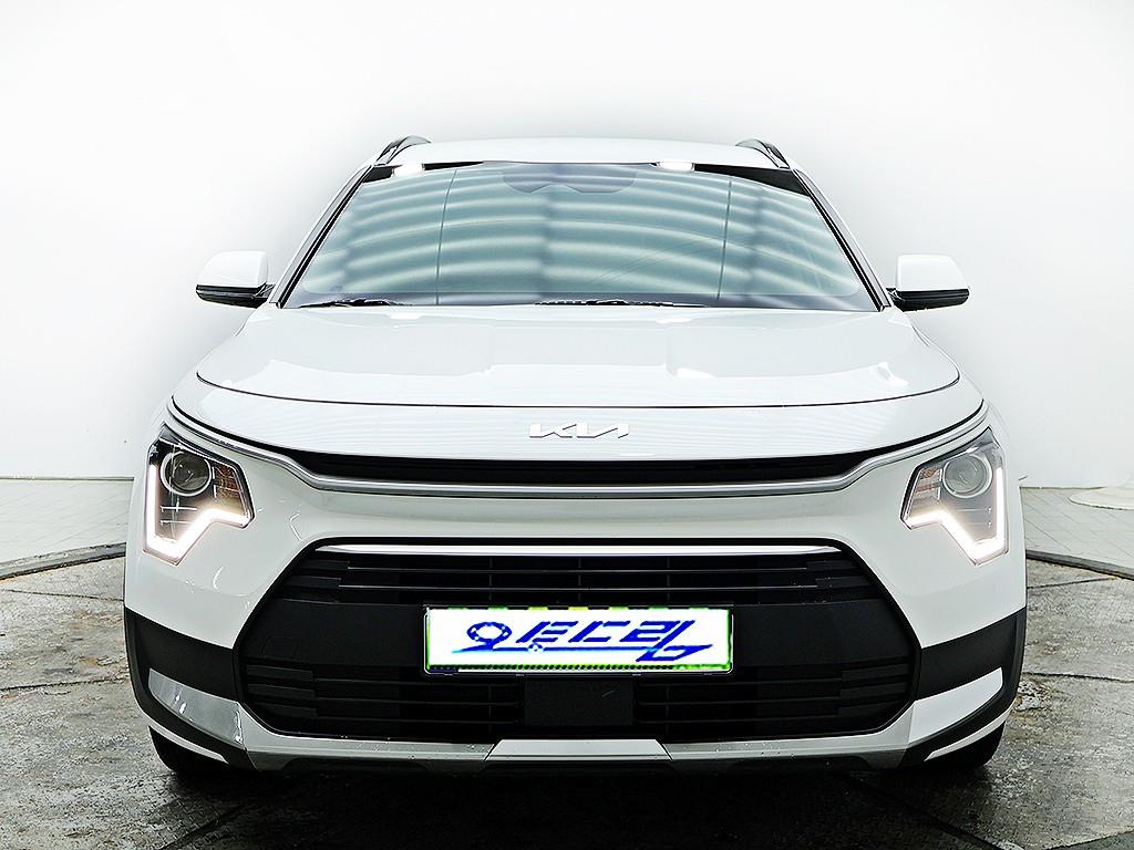 Kia Niro — photo 01