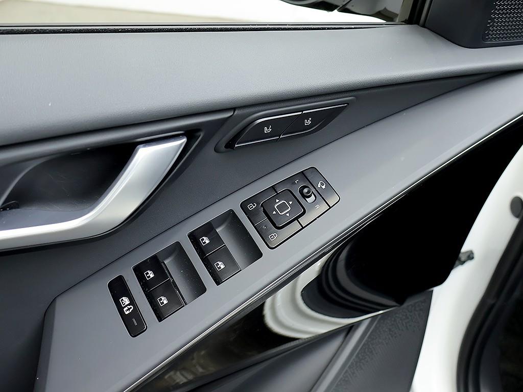 Kia Niro — photo 13