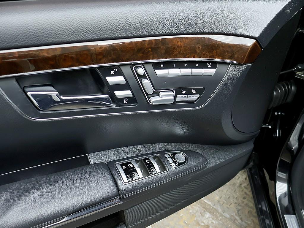 Mercedes-Benz S-Class — photo 17