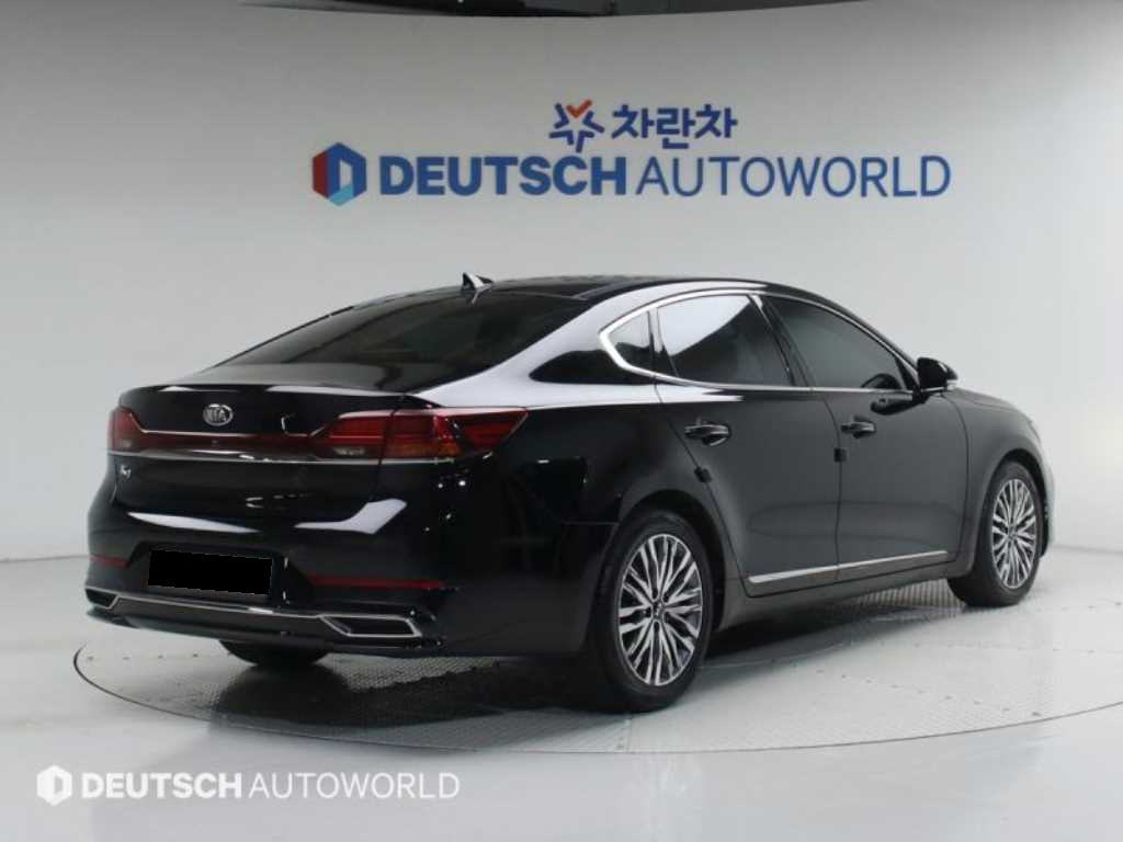 Kia K7 — photo 02