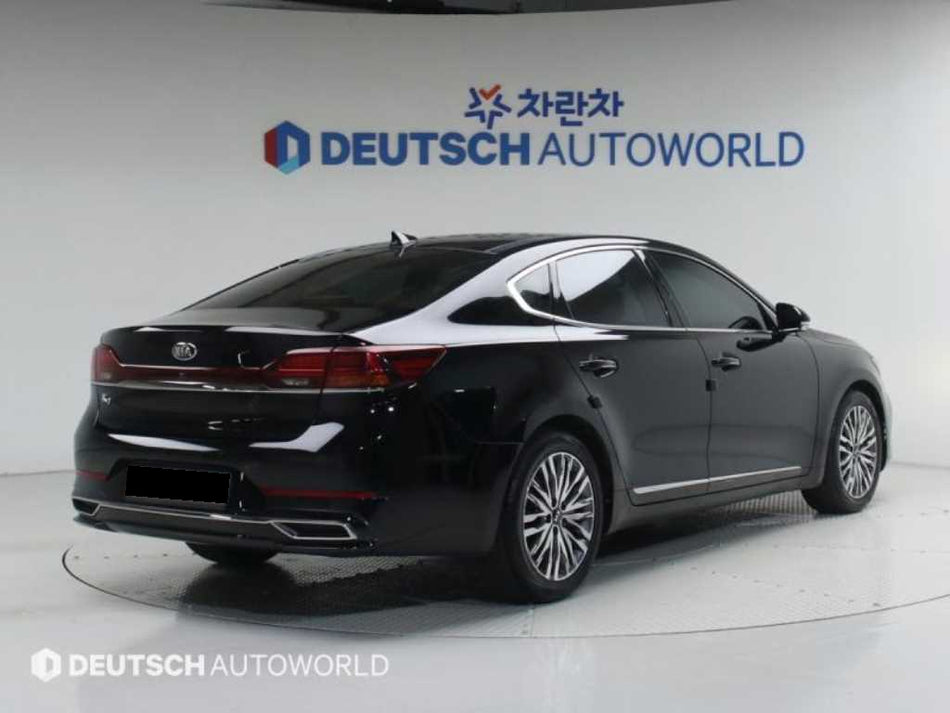 Kia K7 — photo 02
