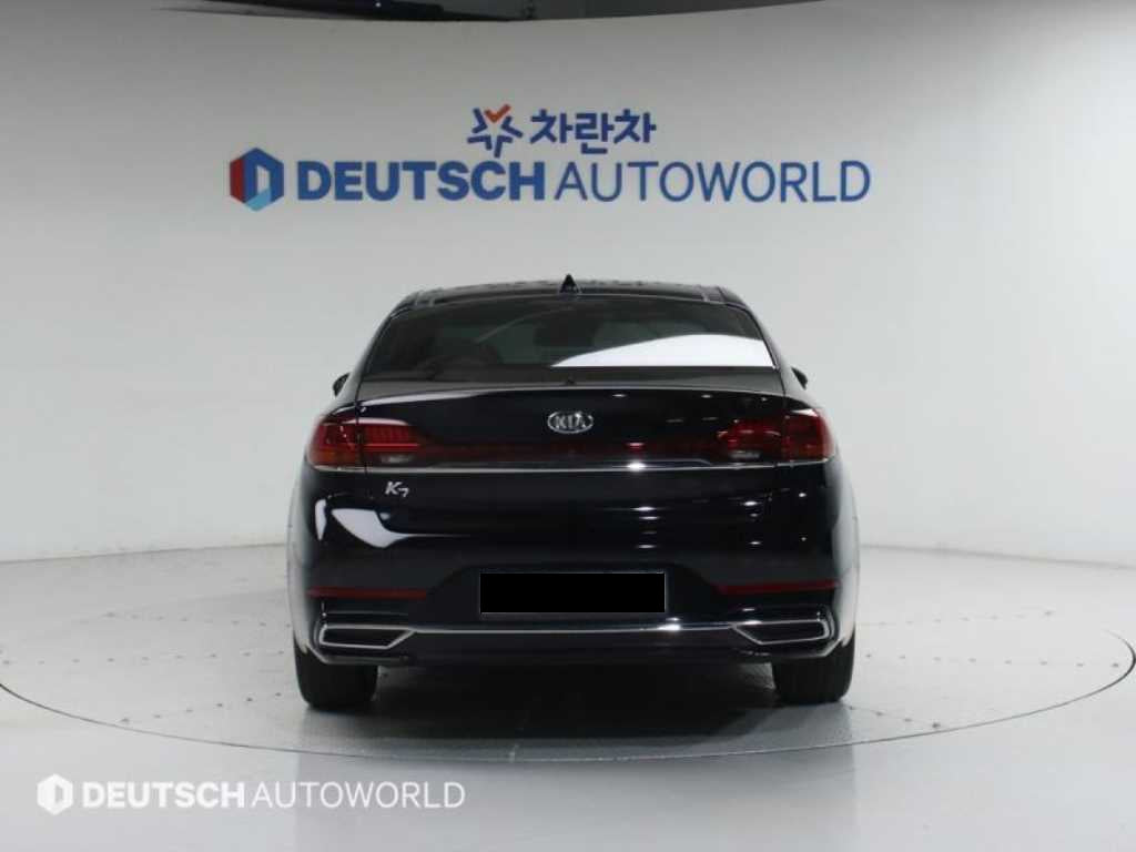 Kia K7 — photo 04