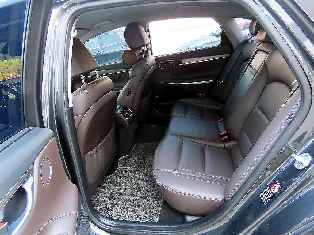 Hyundai Grandeur — photo 06