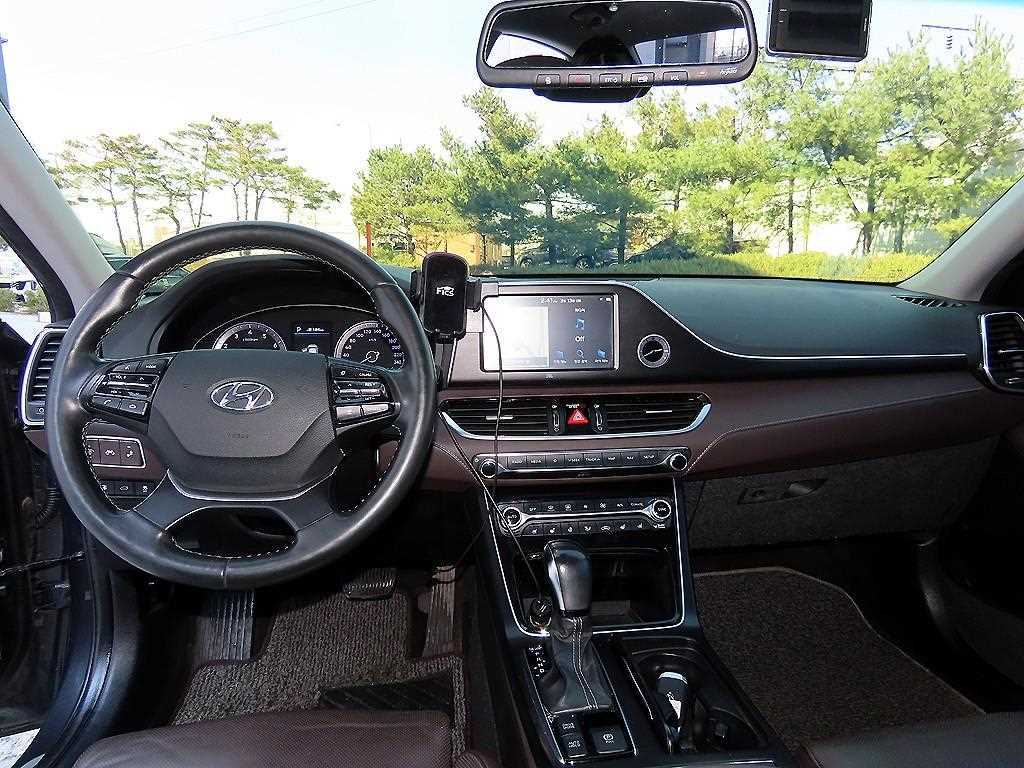 Hyundai Grandeur — photo 07