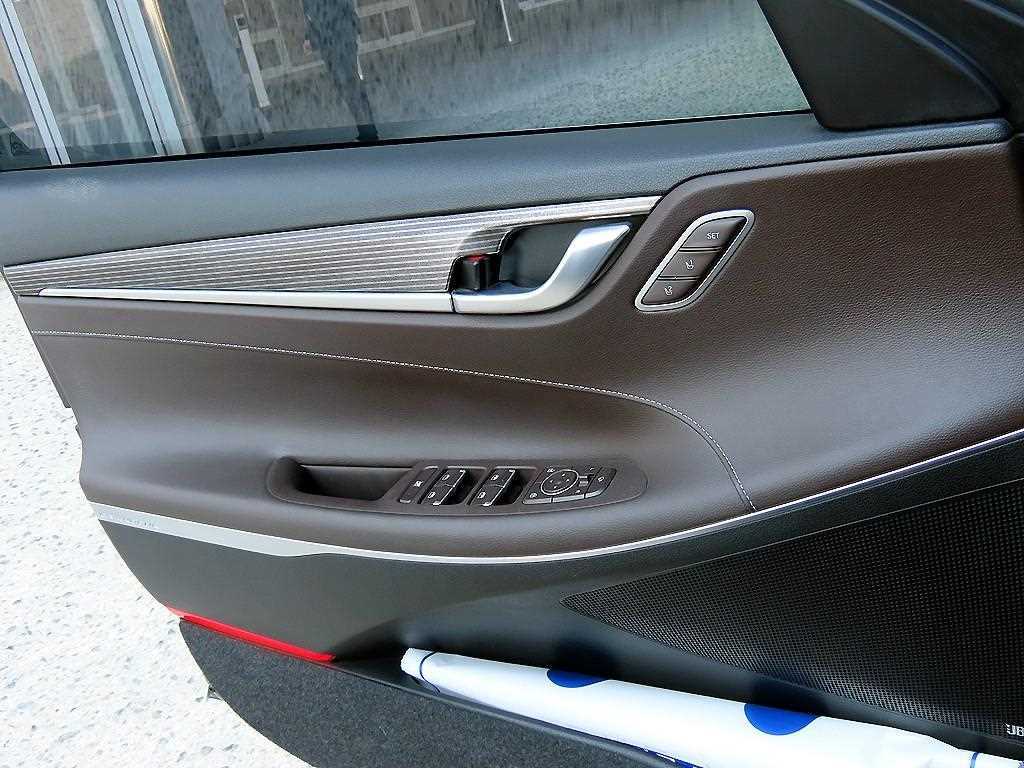 Hyundai Grandeur — photo 12