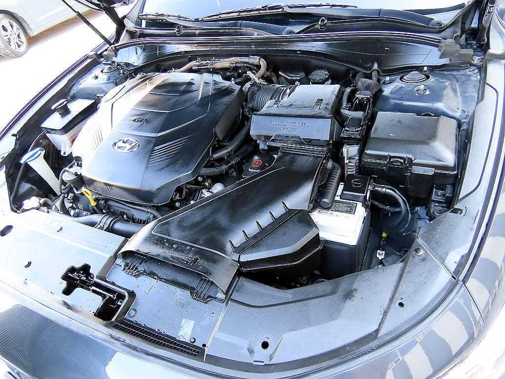Hyundai Grandeur — photo 19
