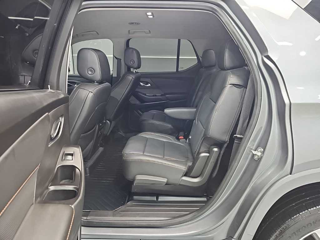 CHEVROLET Traverse — photo 12