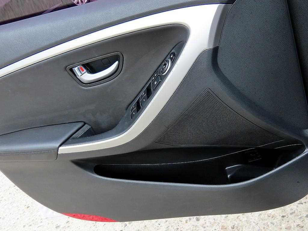 Hyundai i30 — photo 11