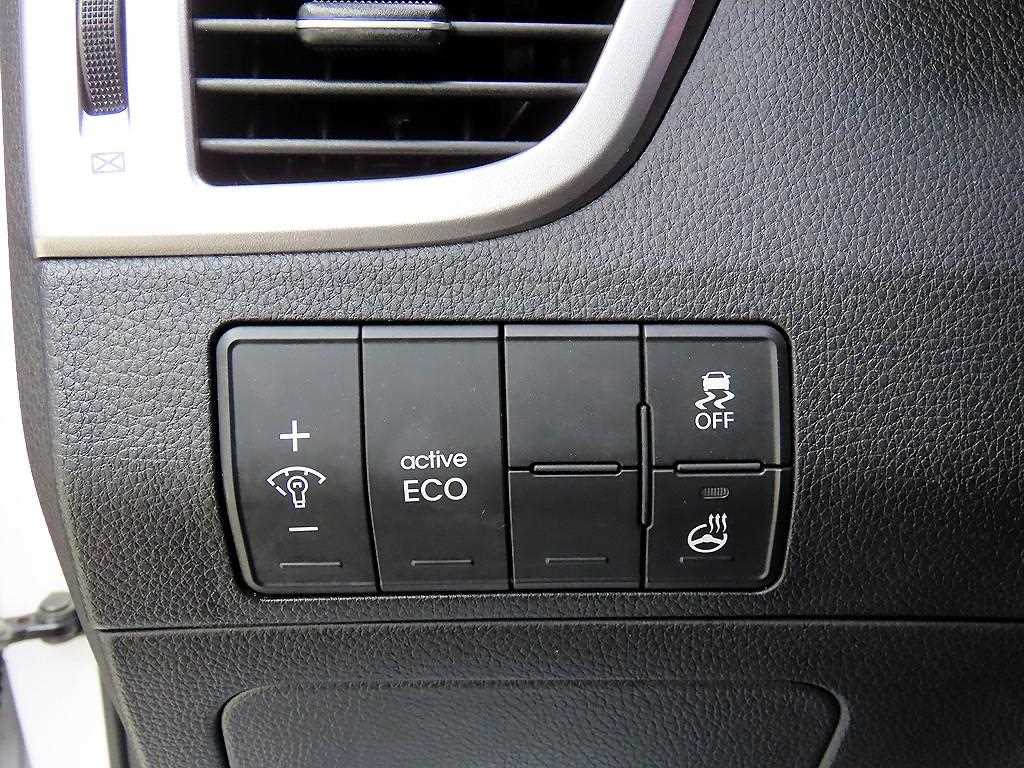 Hyundai i30 — photo 12