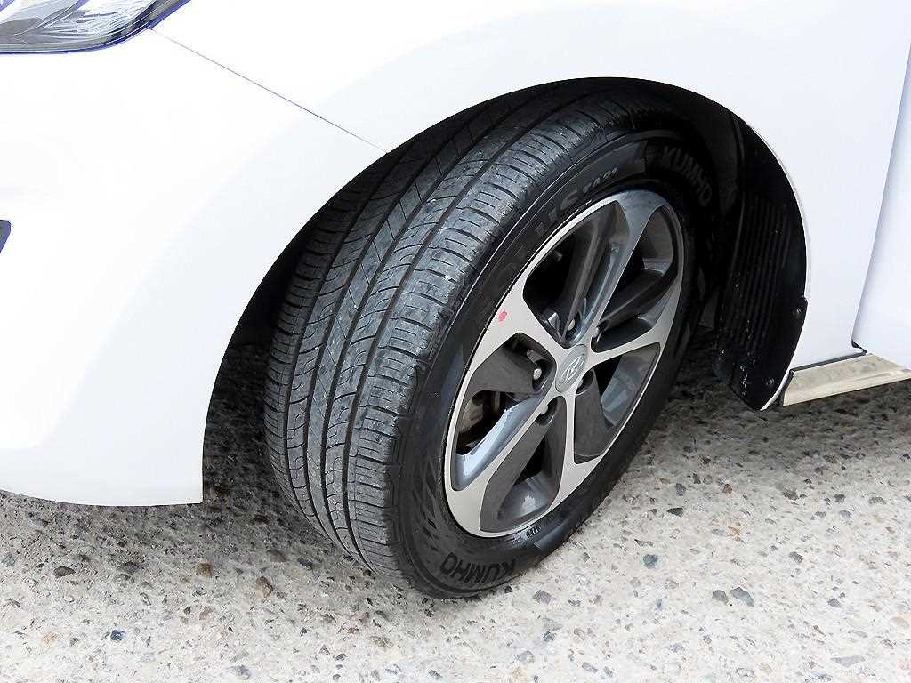Hyundai i30 — photo 18