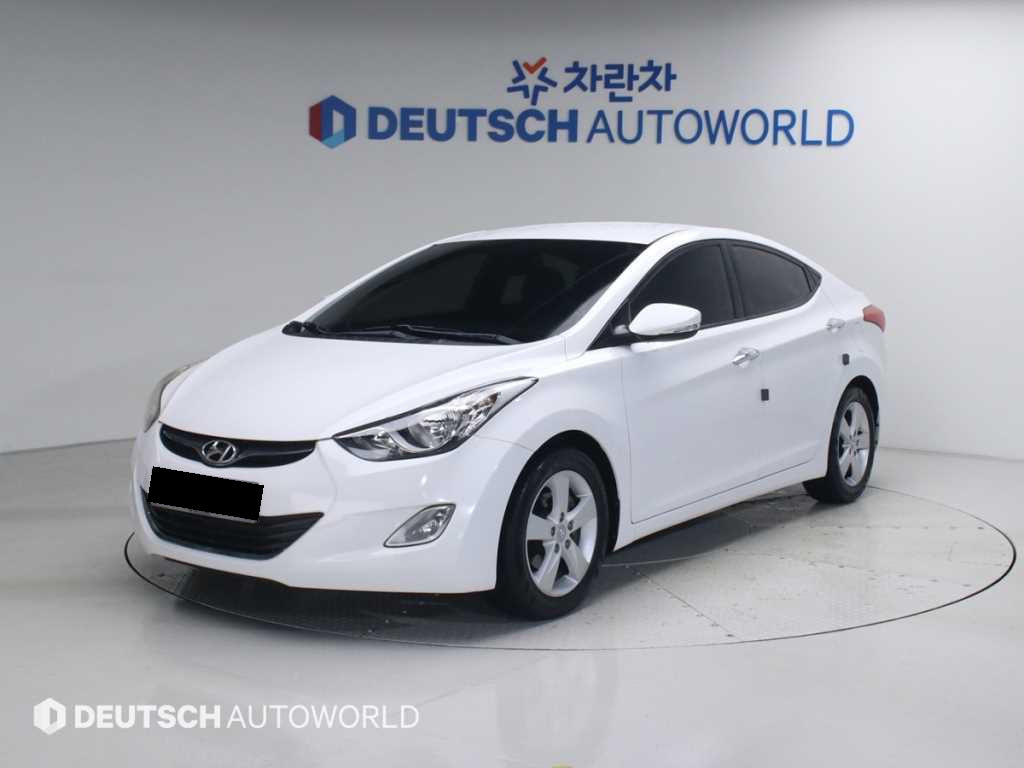 Hyundai Avante — photo 01