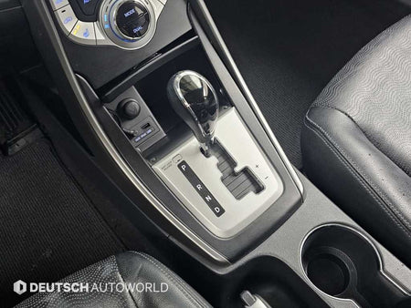 Hyundai Avante — photo 09