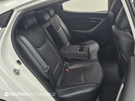 Hyundai Avante — photo 12