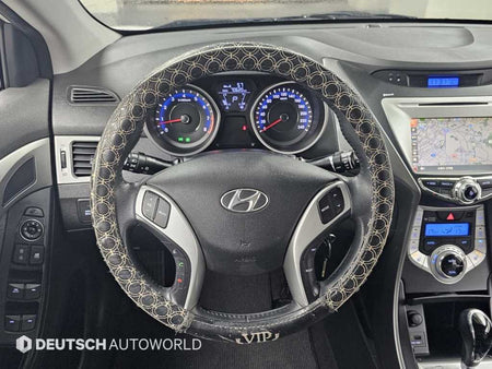 Hyundai Avante — photo 13