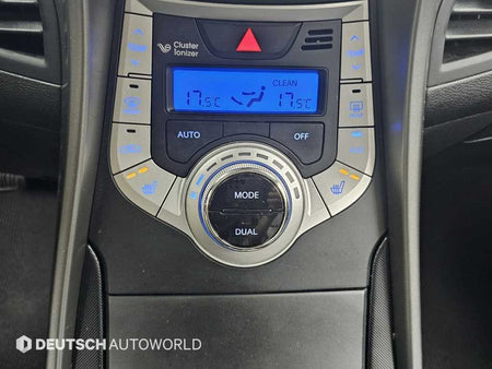 Hyundai Avante — photo 17