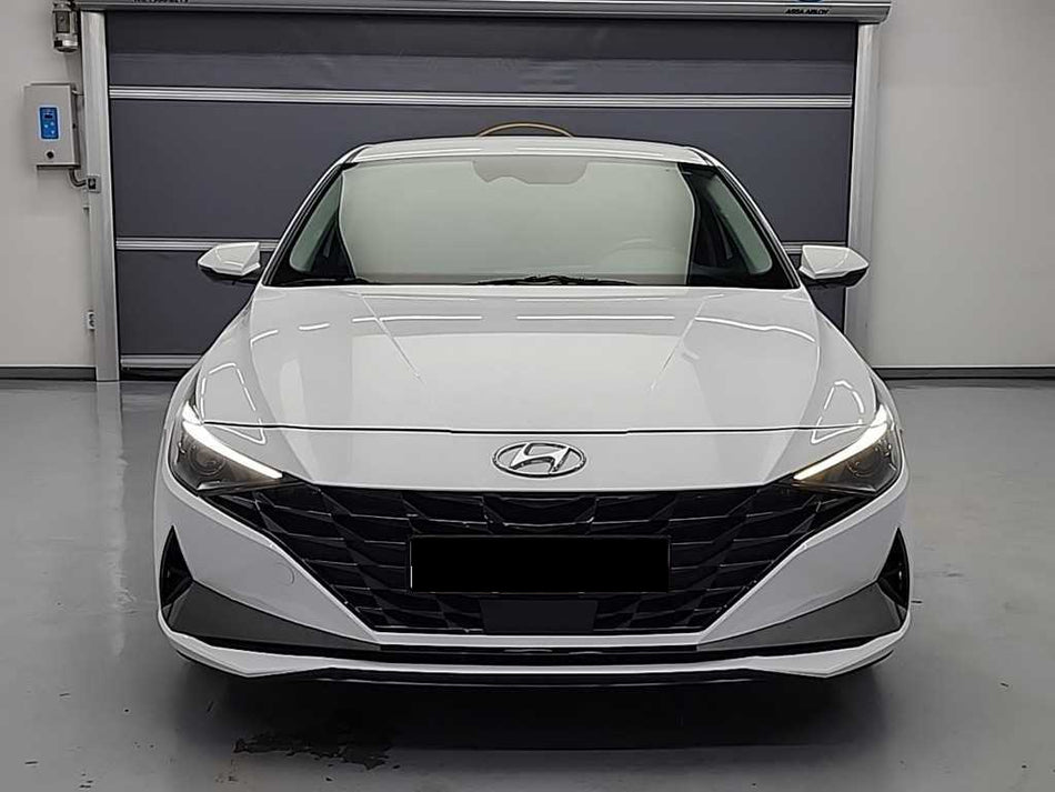 Hyundai Avante — photo 02