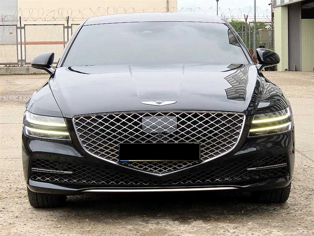 Genesis G80 — photo 01