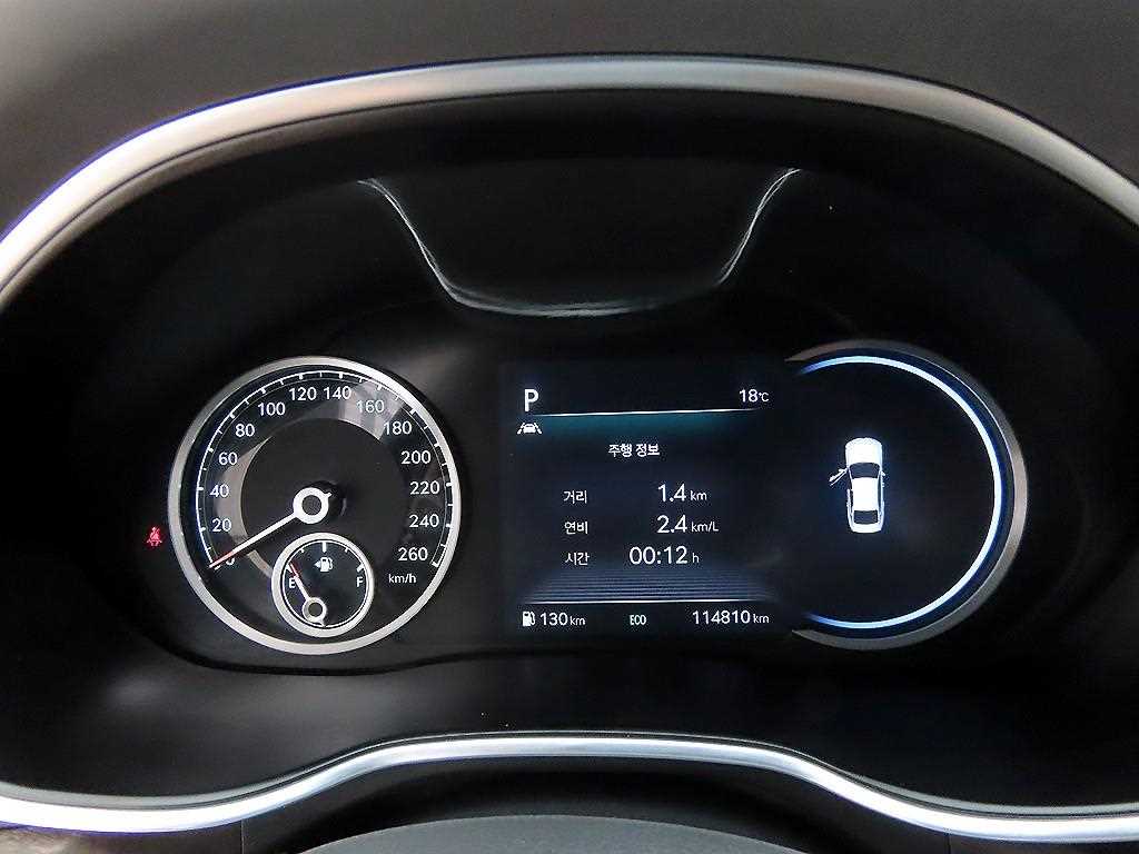 Genesis G80 — photo 09