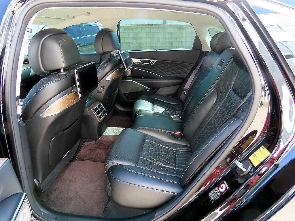 Kia K9 — photo 06