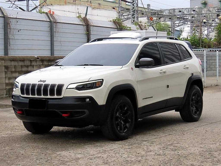 Jeep Cherokee — photo 02