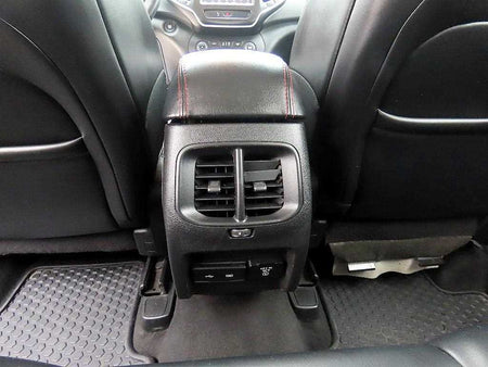 Jeep Cherokee — photo 14