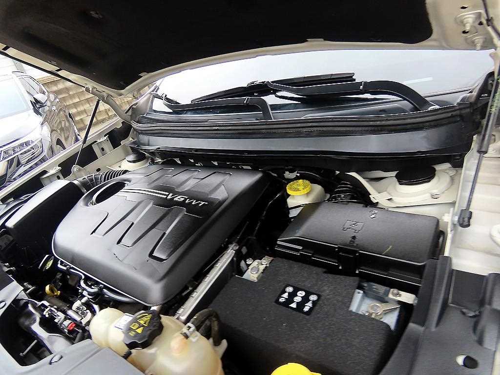 Jeep Cherokee — photo 19