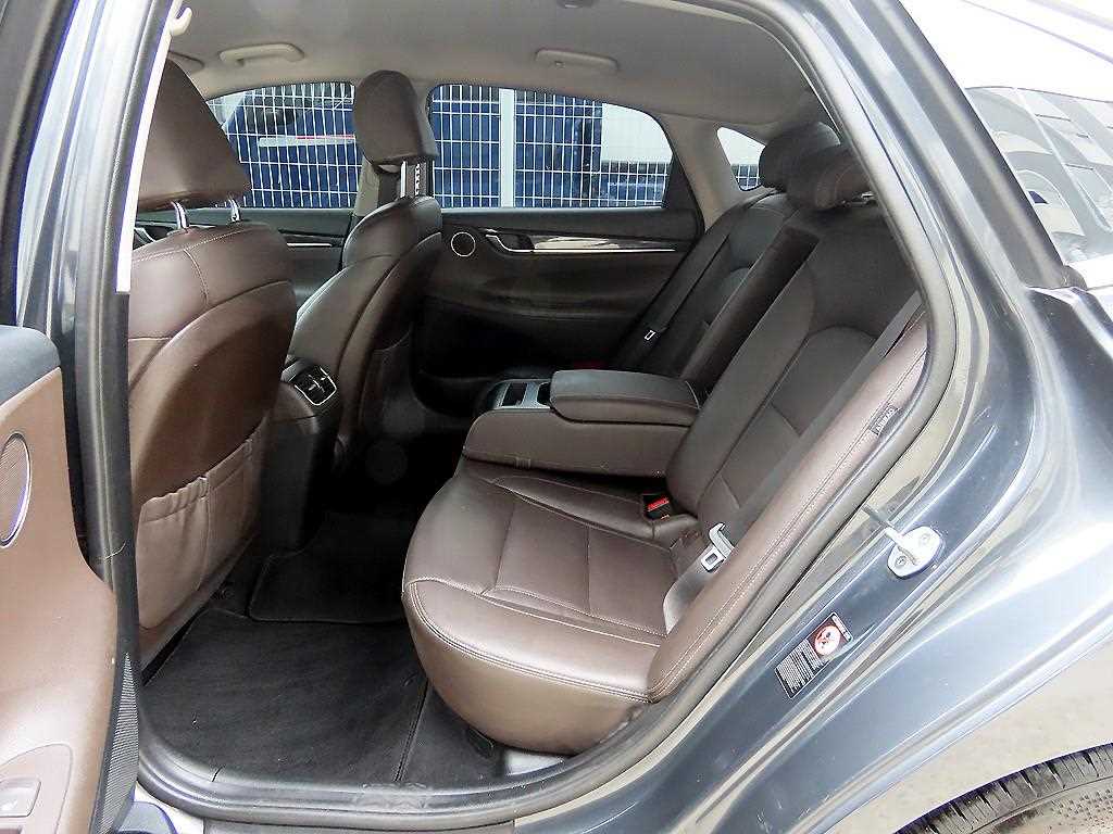 Hyundai Grandeur — photo 06