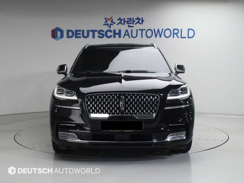 Lincoln Aviator — photo 03