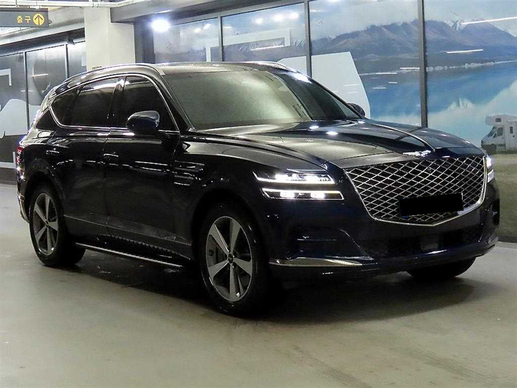 Genesis GV80 — photo 01