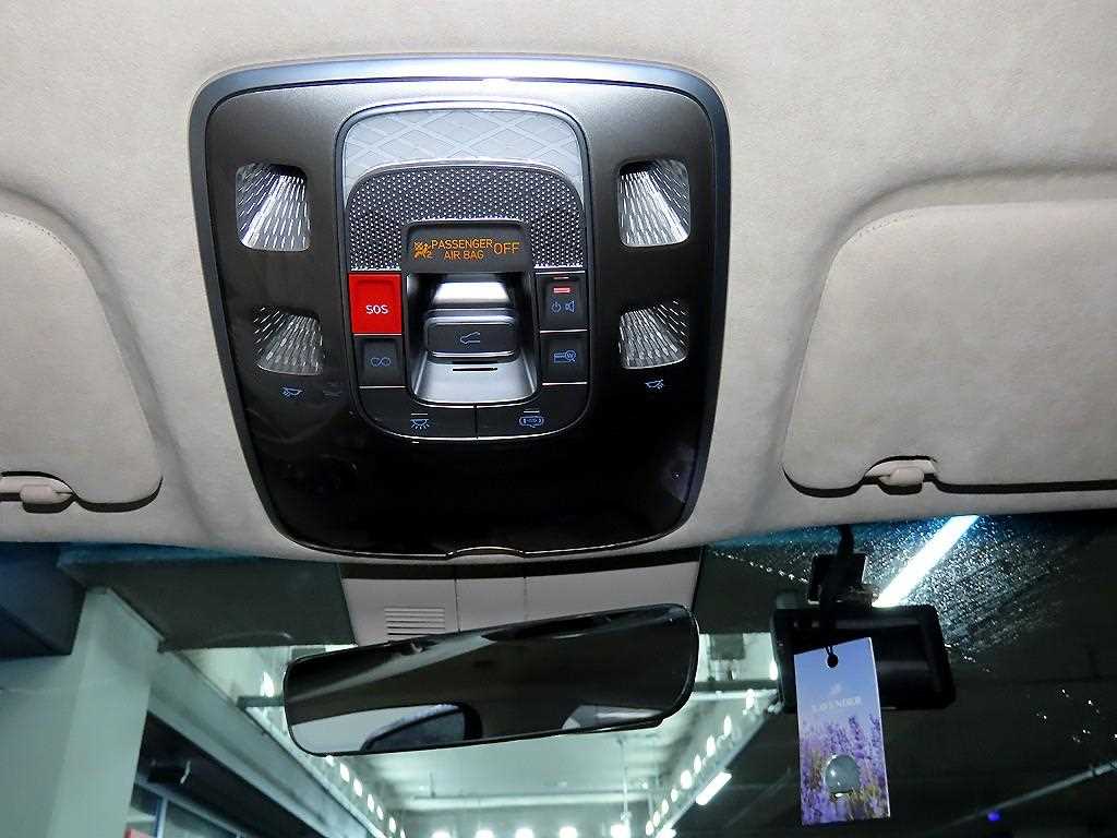 Genesis GV80 — photo 13