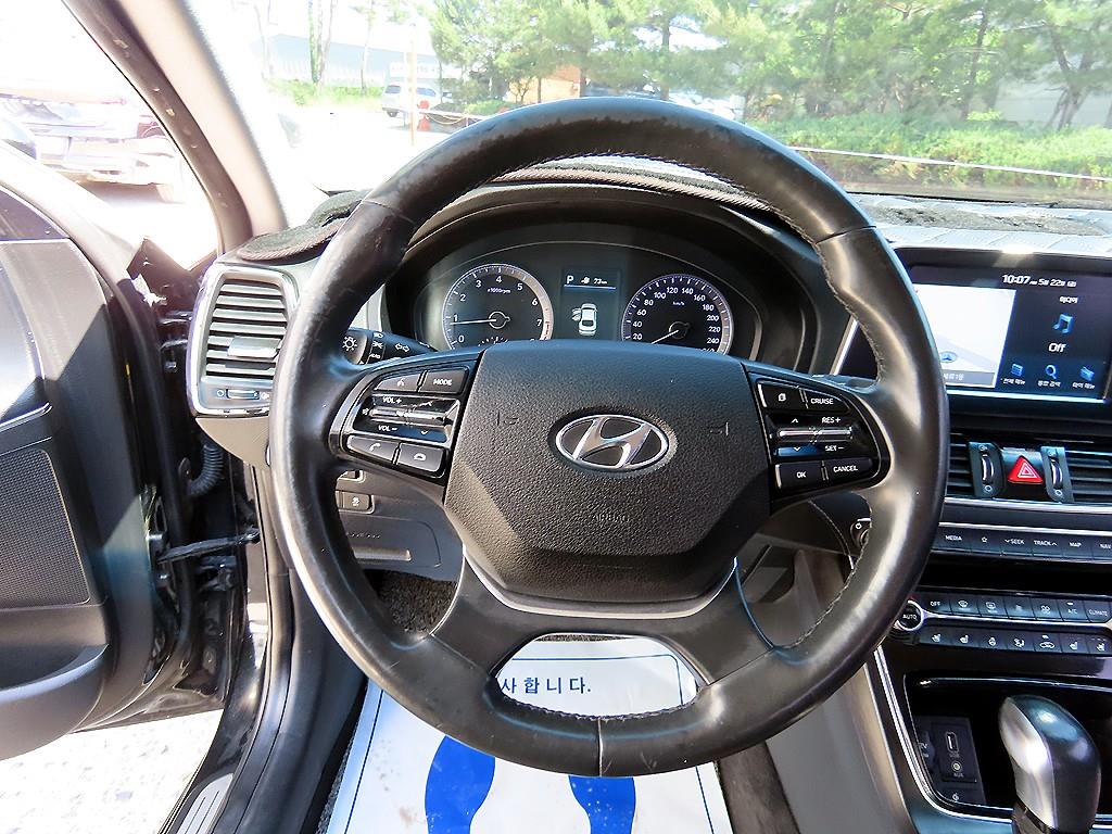 Hyundai Grandeur — photo 08