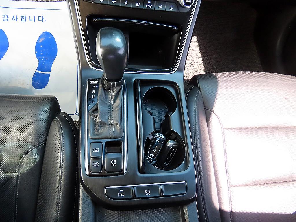 Hyundai Grandeur — photo 10